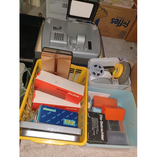 425 - Large Selection Of Slide Projectors, Projectors Boxed Slides etc