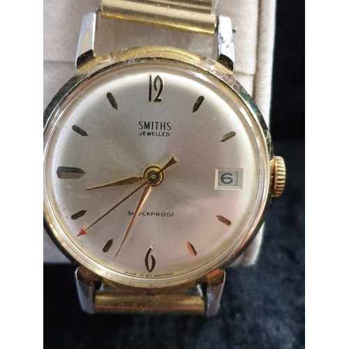 31 - Vintage Smiths Wrist Watch With Expanding Bracelet Winds And Ticks Nice