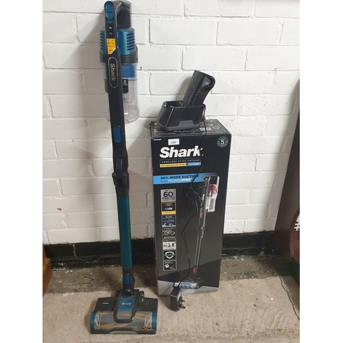 Shark Cordless Stick Vacuum With Ani Hair Wrap Pet Model With Charger