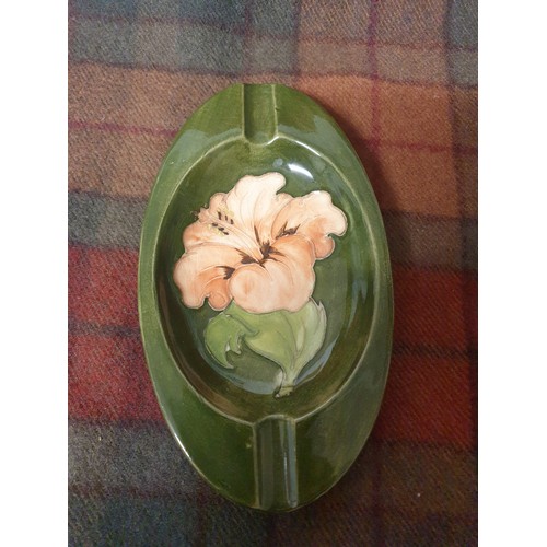 120 - A Early Moorcroft Hibiscus Green Ground Dish (16x9cm)