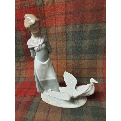 139 - Lladro Girl With Geese Figure 25cms Tall