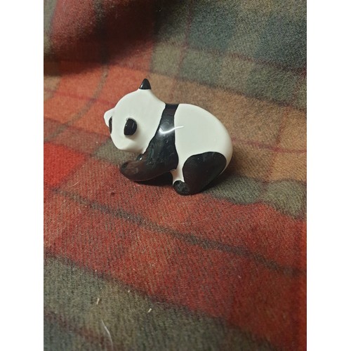 186 - A Beswick 'Panda' figure