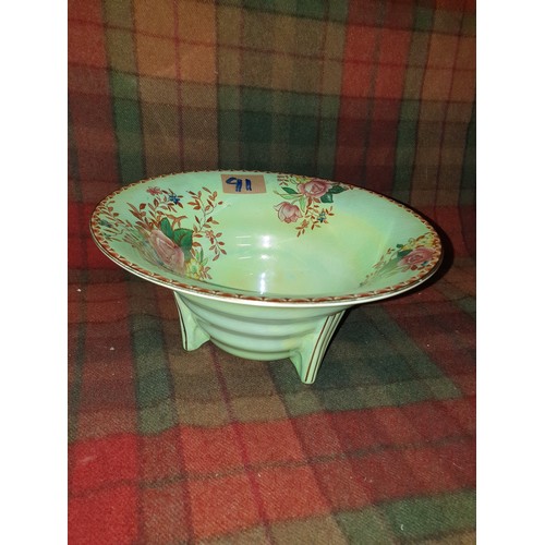 91 - A Large Maling Lustre Tri Leg Deco Style Fruit Bowl Rosalind Pattern (23cm Diameter by 11 cm) in hei... 