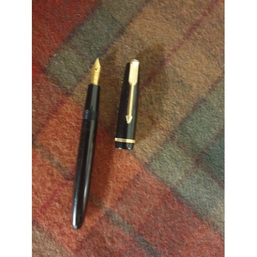 4 - An 18ct Gold Nib Parker Fountain Pen