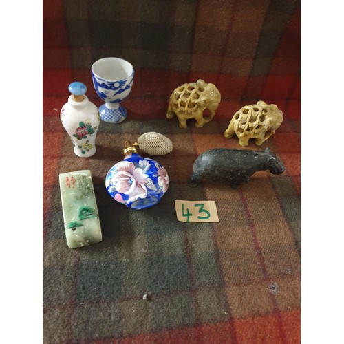 43 - A Selection Of Oriental Items Perfume Bottle Atomiser Etc