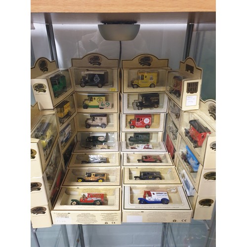 69 - A Large Selection Of Lledo Collectors Models Boxed