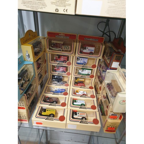 70 - A Large Selection Of Lledo Collectors Models Boxed