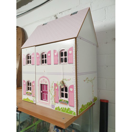 48 - Lovely Dolls House In Very Good Condition