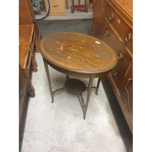 287 - Nice Oval Topped Edwardian Table With Violin Decoration To Top