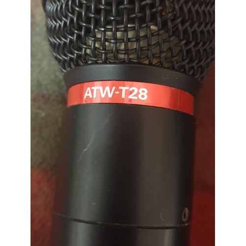 442 - 2 Microphones