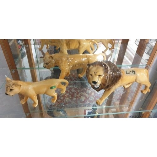 93 - Beswick Lion Family All Facing Left Lion, Lioness And Cub