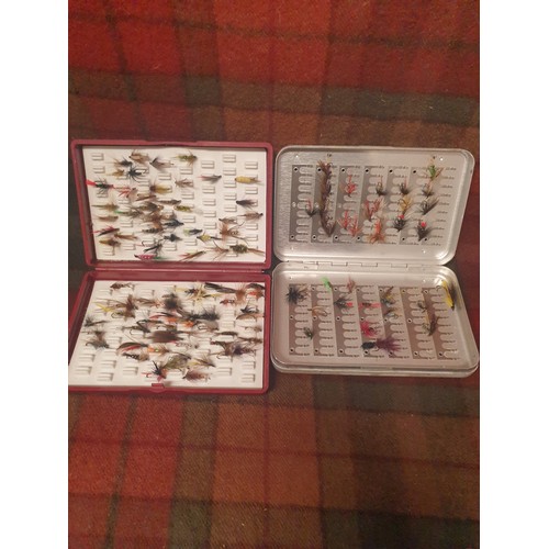 55 - 2 Fly Boxes With Flies Aprox 120 Flies