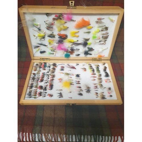 56 - Wooden Fly Box With 4 Trays Of Flies Aprox 420 Flies