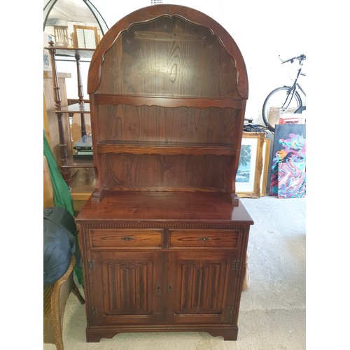 281 - Small Welsh Style Dresser With Domed Top Display 2 Drawers And 2 Dood Base Cupboard Needs New Handle... 