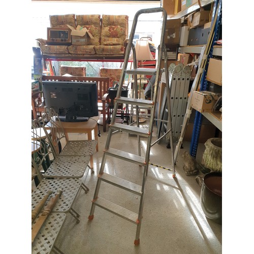 272 - Set Of Aluminium Step Ladders