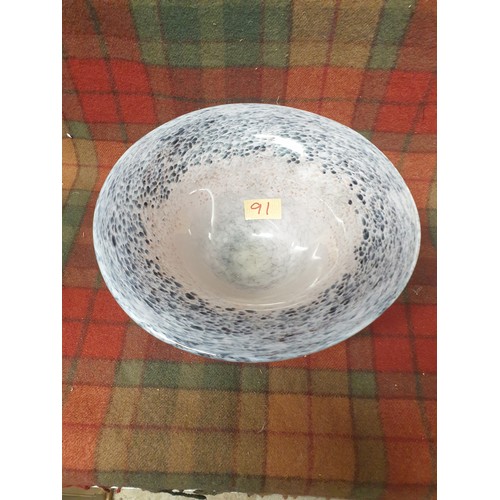 91 - A Large Scottish Glass John Deacon Crieff Perthshire Bowl With Pink Lustre  Gold And Black Adverturi... 