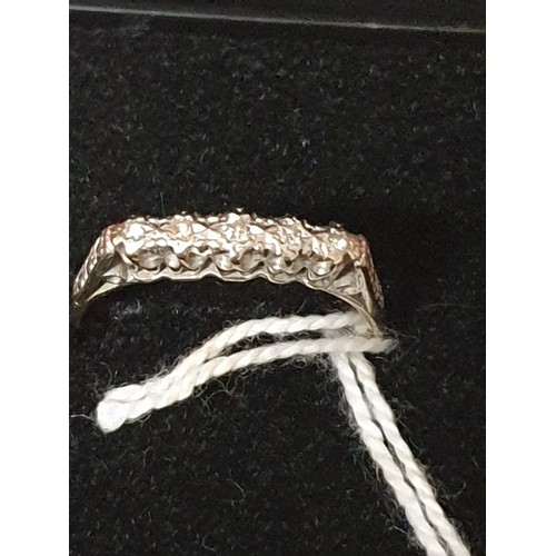 5 - 18 CT Gold And Platinum 5 Diamond Ring 3.41g Size T