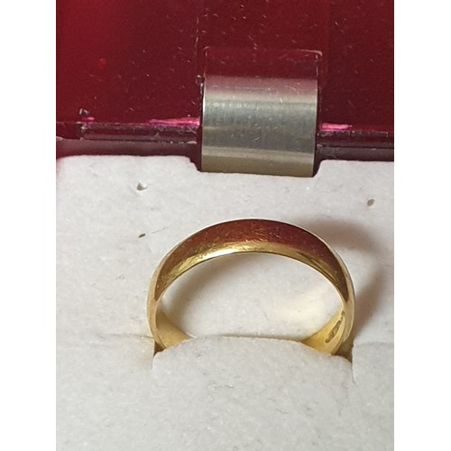 6 - 22 CT Gold Wedding Band 4.49 g Size Q