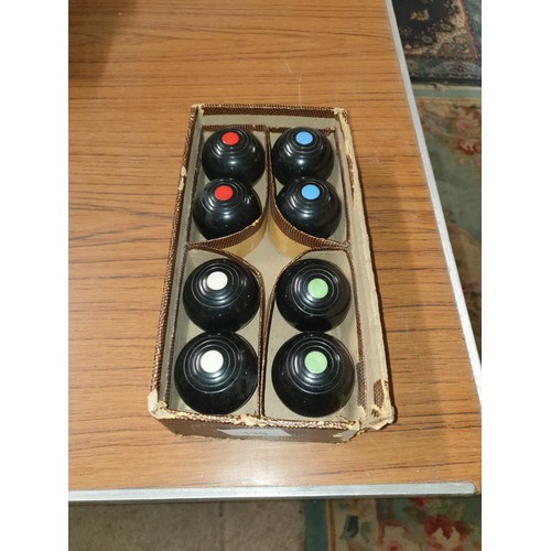 139 - Set Of Indoor Carpet Bowls