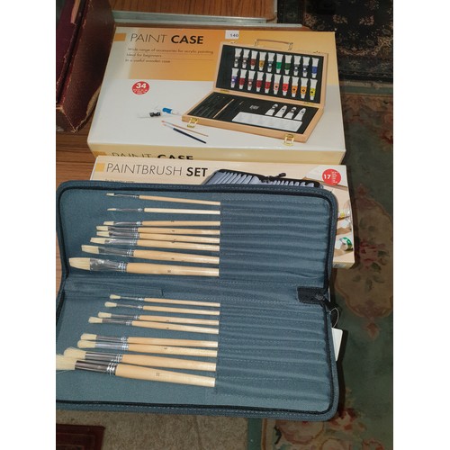 140 - Brand New 17 Piece Artists Brush Set , New Wooden Paint Case Witj Arcylic Paints And Vintage Box Dew... 