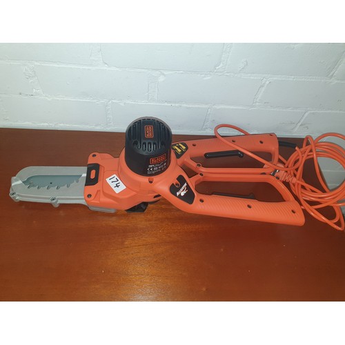 174 - Black And Decker Aligator Cutter As New