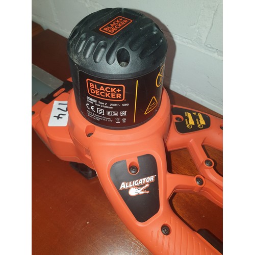 174 - Black And Decker Aligator Cutter As New