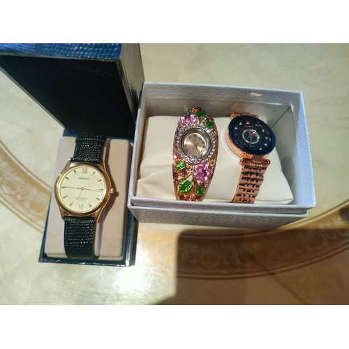 23 - 3 Assorted Wrist Watches to include Seconda