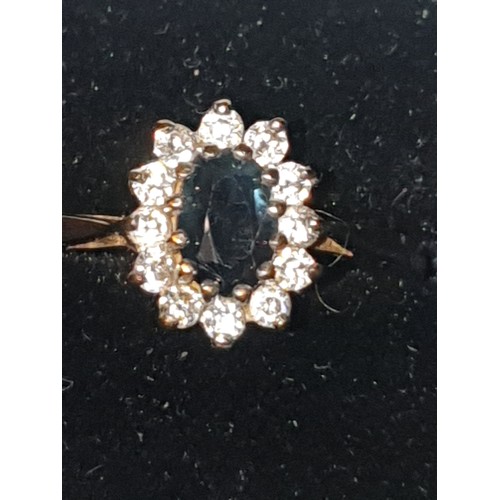 15 - 9ct Gold Sapphire Ring Size