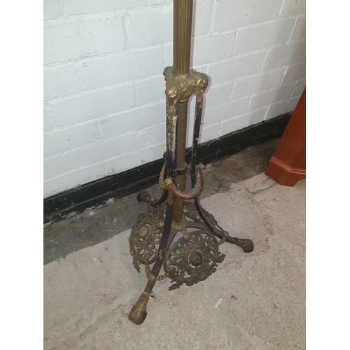 87 - 20th century Solid Brass Rise And Fall Oil Lamp Stand