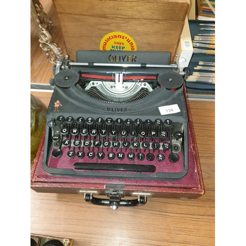 138 - Vintage Oliver Typewriter In Original Case