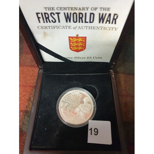 19 - Centenary Of First World War £5 Silver 925 Mint Coin Sealed In Case With Presentation Box And Certif... 