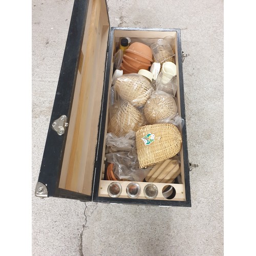 225 - Bird Transportation Box With Lots Brand New Accessories etc