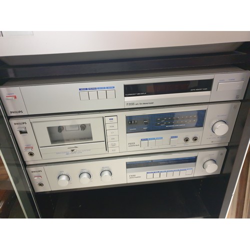 226 - Philips Hi Fi With Record Player With Radio Tuner Cassette Player And Amp In Glass Fronted Cabinet W... 