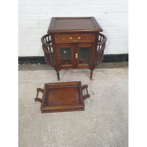 229 - Nice Little Serving Drinks Trolley With Lift Off Tray And 2 Door Compartment For Drinks With Brass C... 