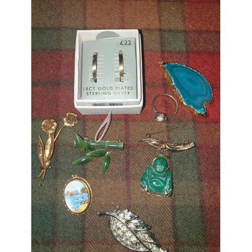 40 - A Selection Of Costume Jewellery To Include Silver &  Diamante etc