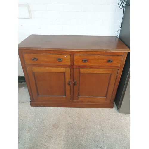 232 - Nice Clean Victorian Dresser/ Side board With 2 Deep Drawers And 2 Door Storage Cupboards To Base Wi... 