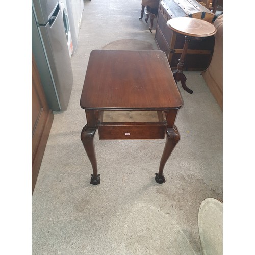 233 - A Lovely Little Victorian Table With Ball And Claw Feet 1 Secret Drawer Front