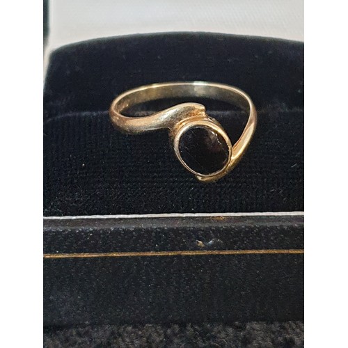 3 - 9ct Gold Black Onyx Ring Size N