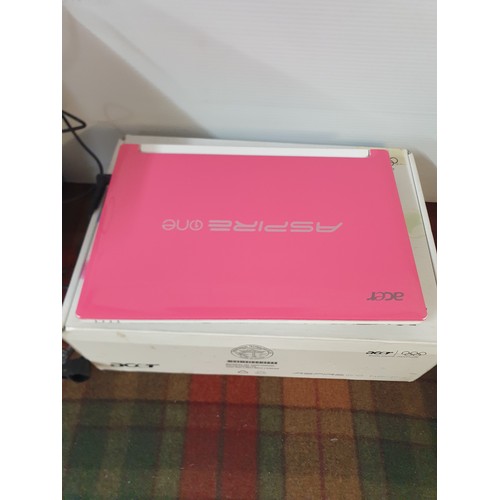 348 - Acer D255 250GB Net Book Pc With Box And Charger