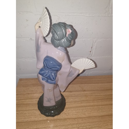96 - A Large Rare Lladro Oriental Fan Dancer Stands [30cm Tall]