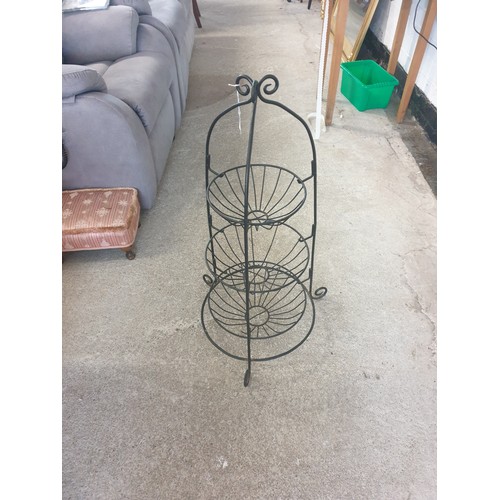 Lot 232       