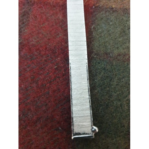 42A - Silver Bracelet Herring Bone Pattern