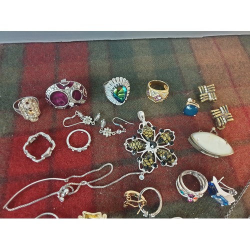 31 - Selection Of Assorted Jewellery Rings Necklace etc To Include Silver Rennie McIntosh Pendant and Ear... 