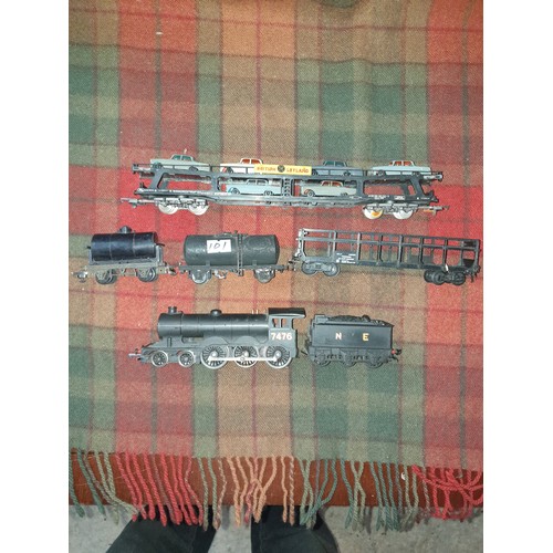 101 - Hornby Steam Engine With Coal Car And Rolling Stock