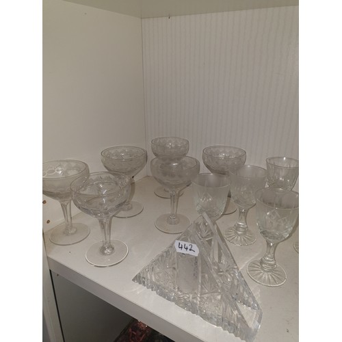 403 - Shelf Of Crystal Glasses To nInclude Coloured Glass Twist Stem Glasses