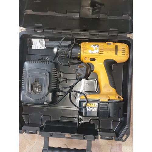 325 - Dewalt Cordless 18V 2.4AH NiCd Drill With Charger Working With Fitted Case