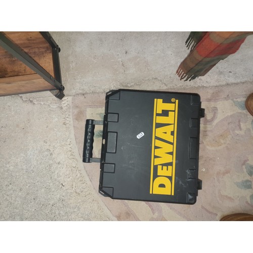 325 - Dewalt Cordless 18V 2.4AH NiCd Drill With Charger Working With Fitted Case