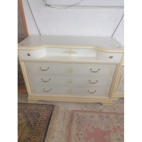 281 - Large Heavy 4 Drawer Chest Hand Painted Design. 124x85x51cm.