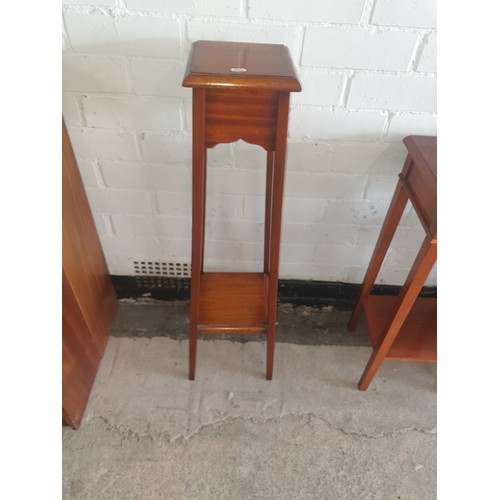 262 - Selection of furniture; Plant Stand , Small Table with 1 Drawer Front And Undershelf with Magazine R... 