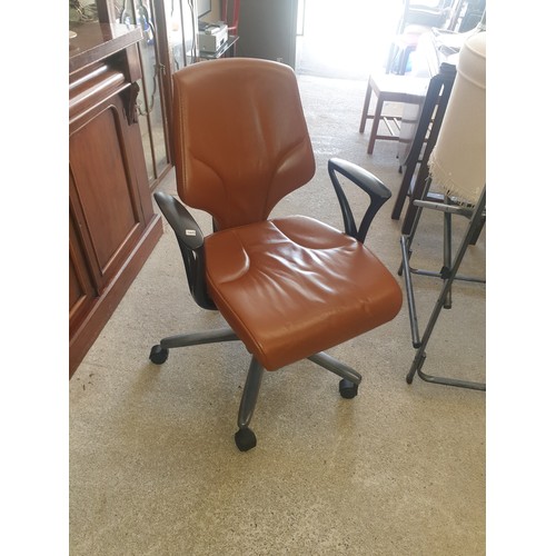 Lot 305       